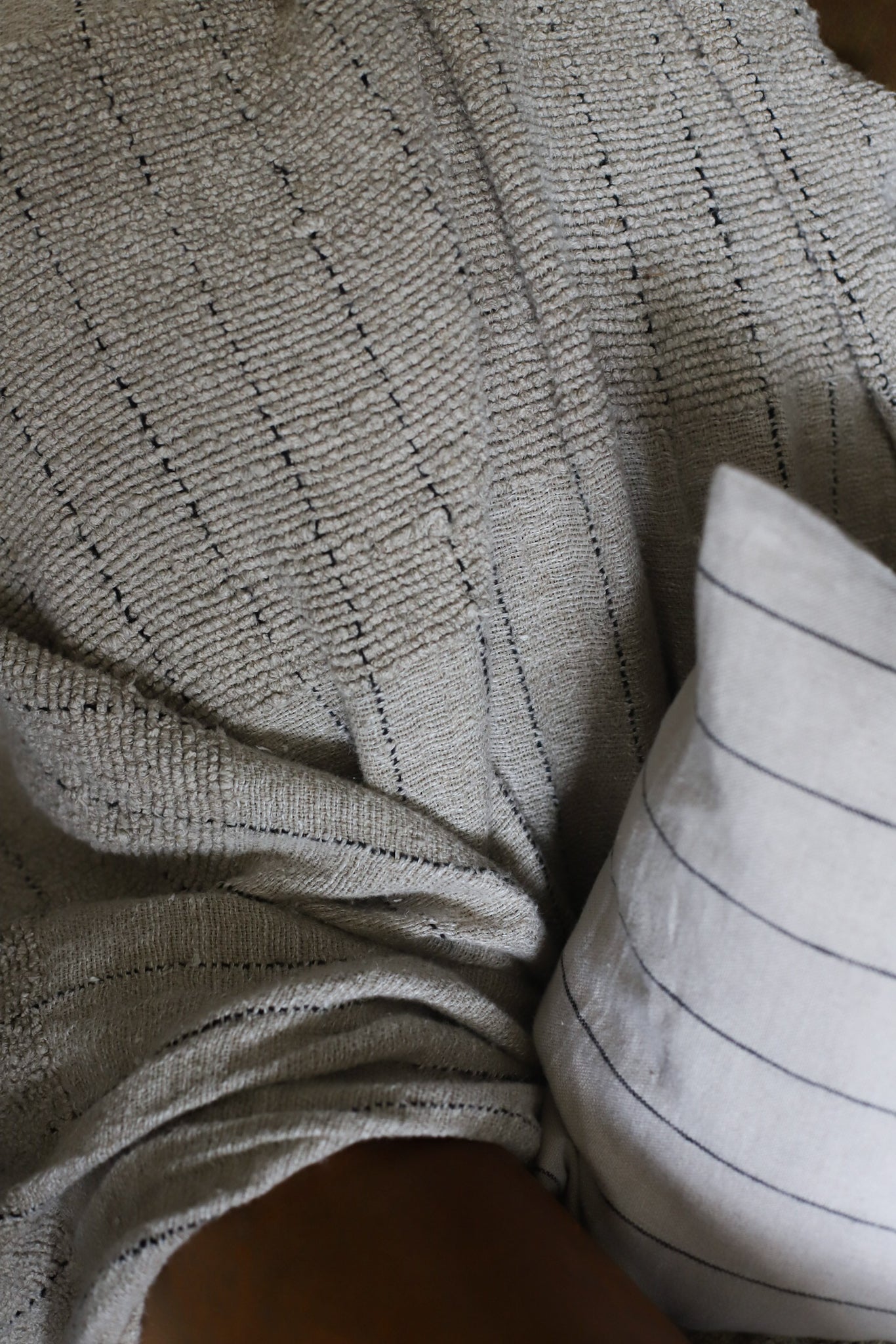 Mayla Linen Throw