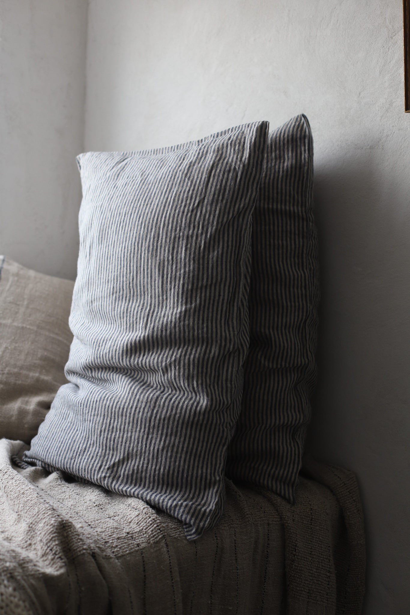 Noemi Pillowcase set of two - Blue stripe
