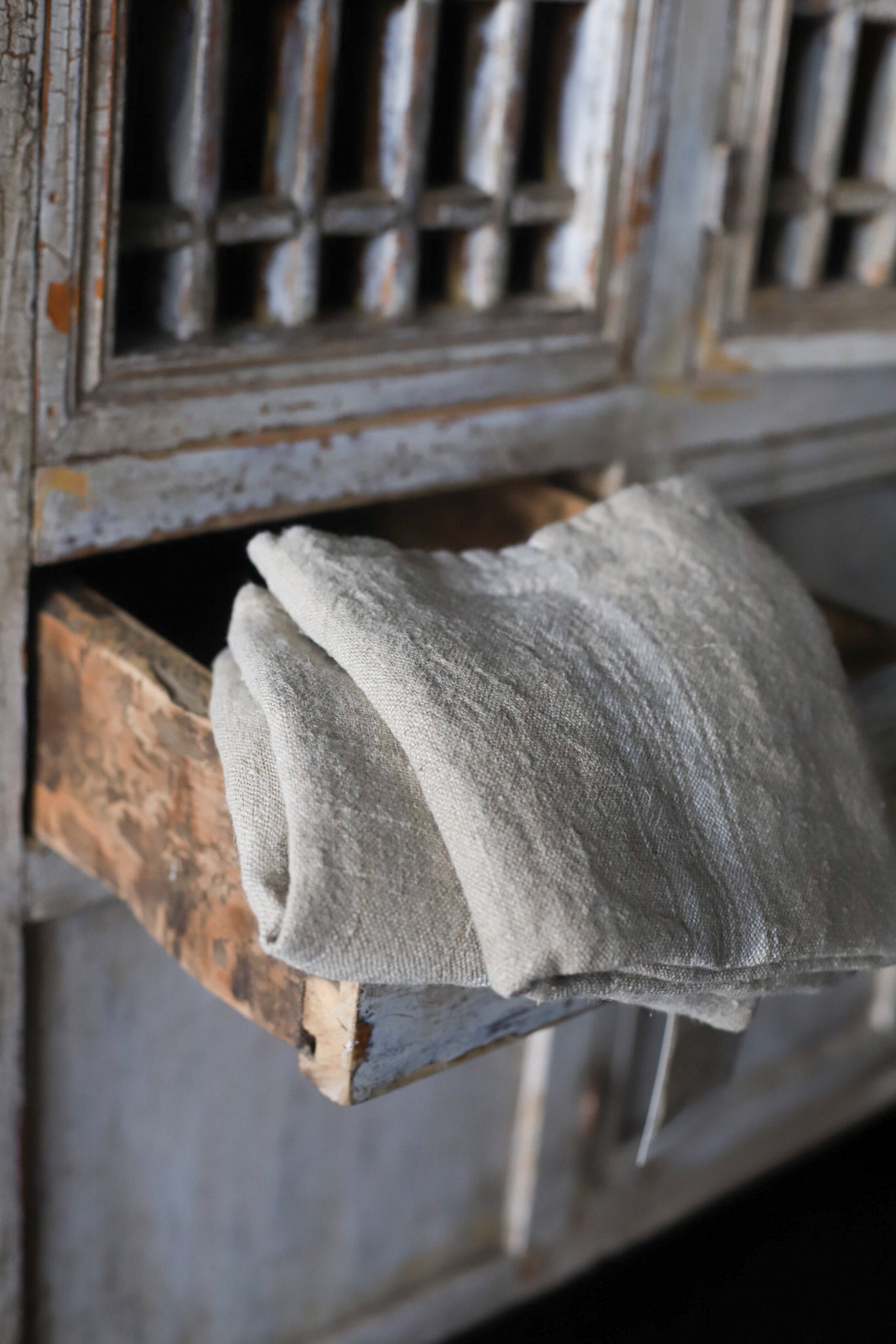 Basics White Stripe Linen Tea Towel