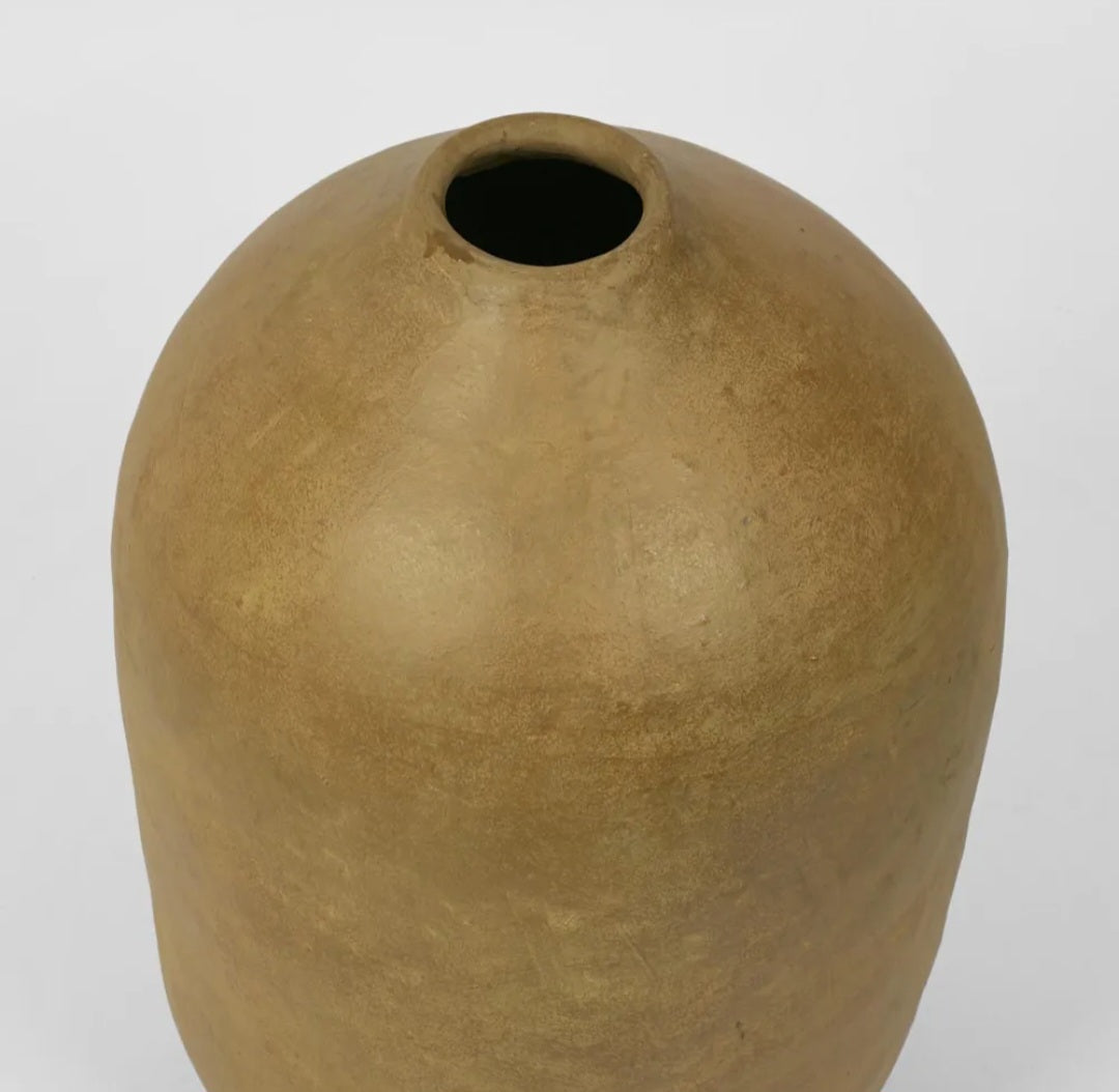 Terra Pot