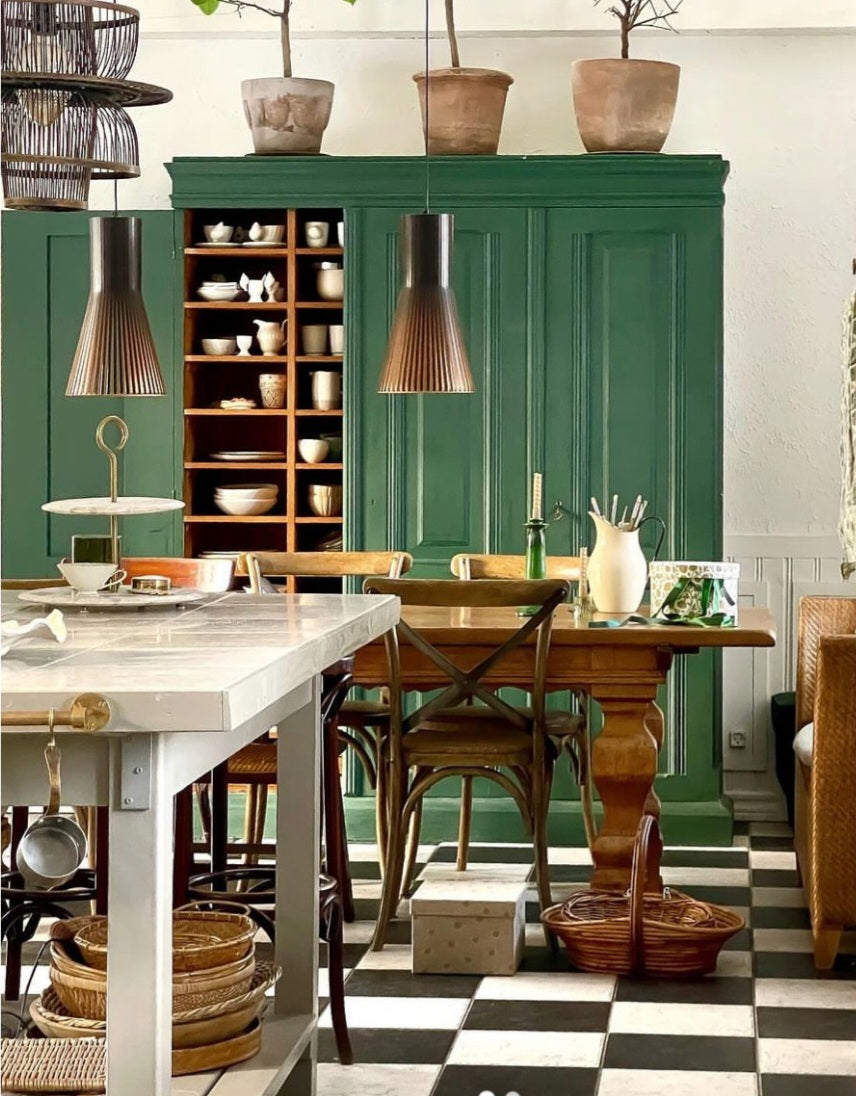 Amsterdam Chalk Paint